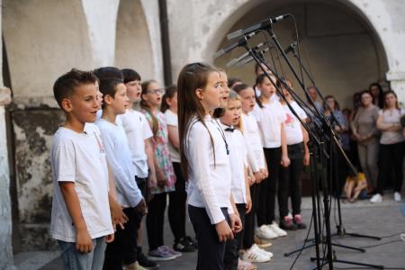 Območna revija otroških in mladinskih pevskih zborov občin Kamnik in Komenda (40)